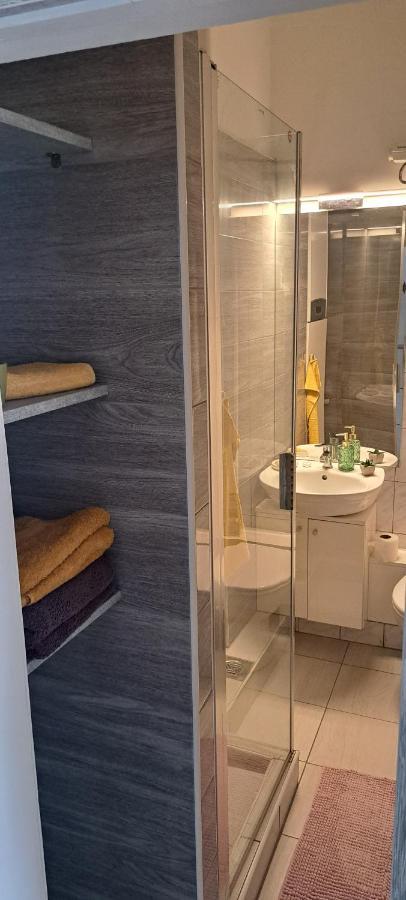 Апартаменты Napraforgo Apartman Сегед Экстерьер фото